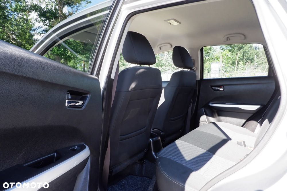 Suzuki Vitara 1.6 DDiS (4x4) Allgrip Comfort - 27