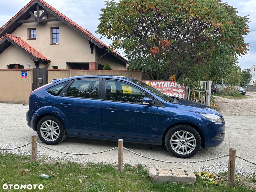 Ford Focus 2.0 Ghia EU5 - 8