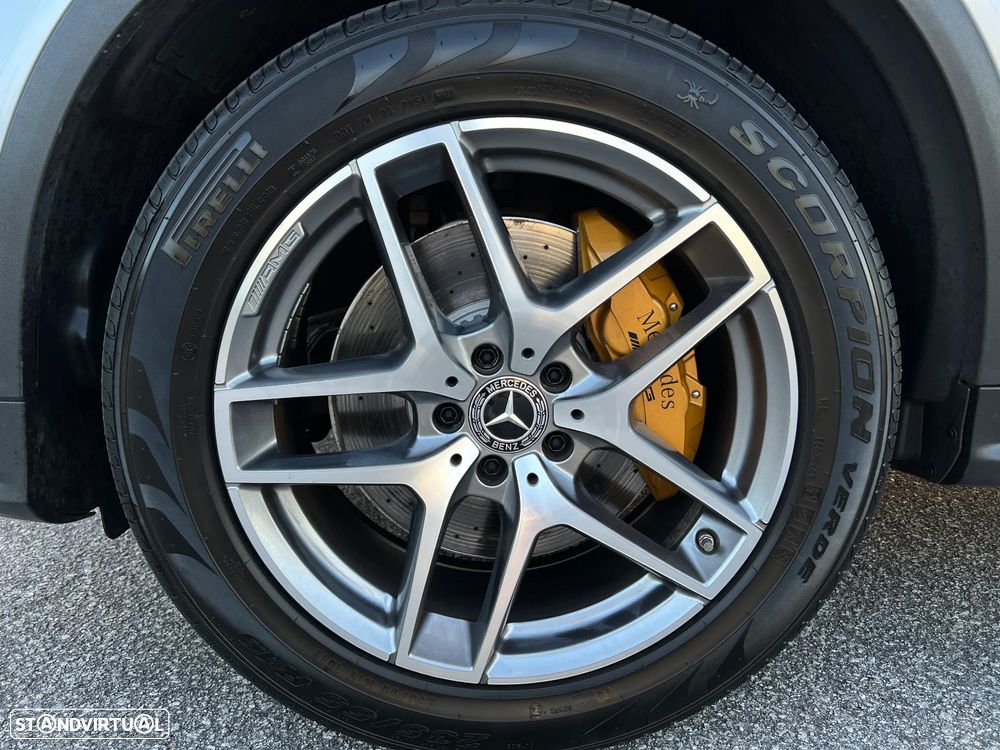 Mercedes-Benz GLC 220 d 4Matic 9G-TRONIC AMG Line - 16