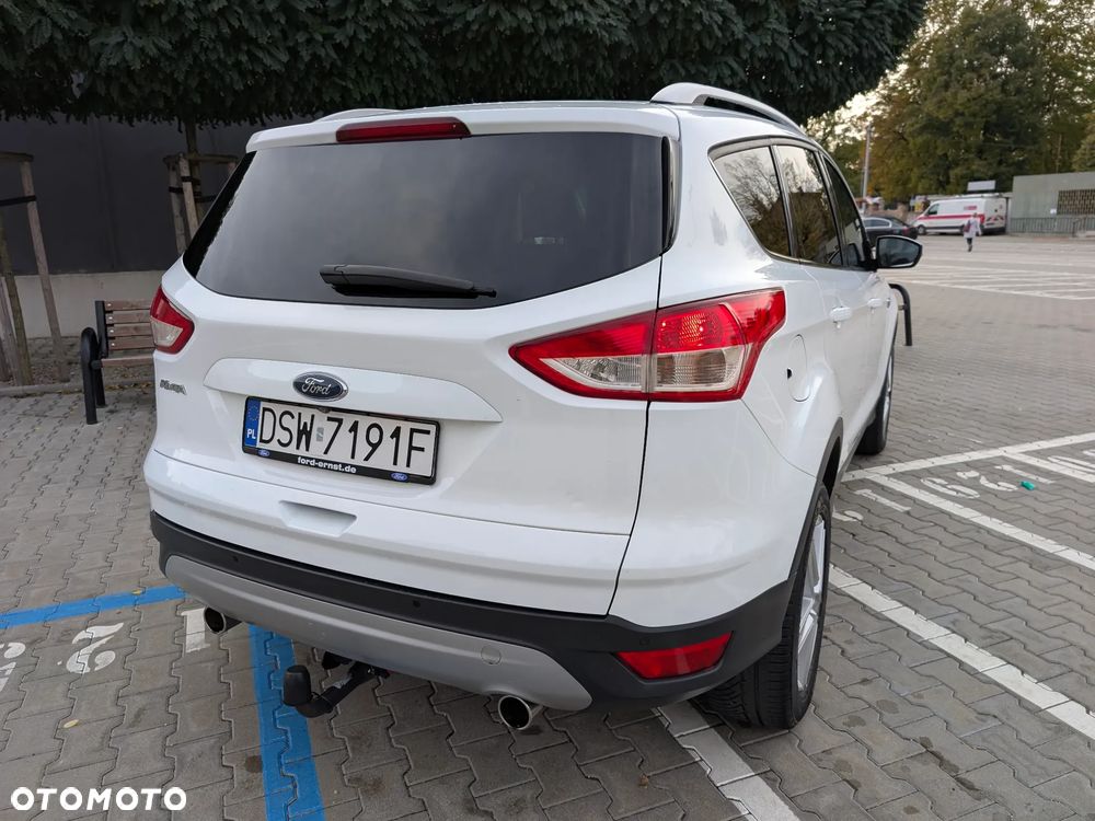 Ford Kuga 2.0 TDCi 4x4 Titanium - 10