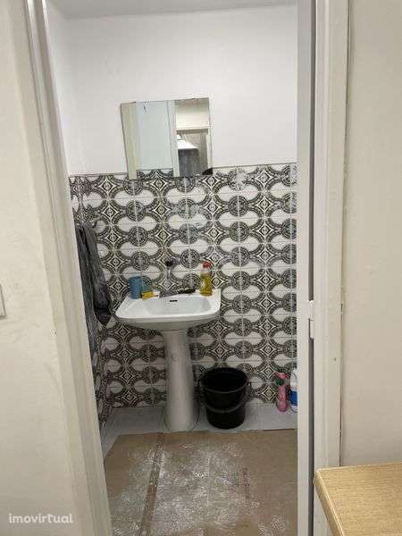 Arrendamento  2 pisos habitacao ou comercio - Grande imagem: 2/8