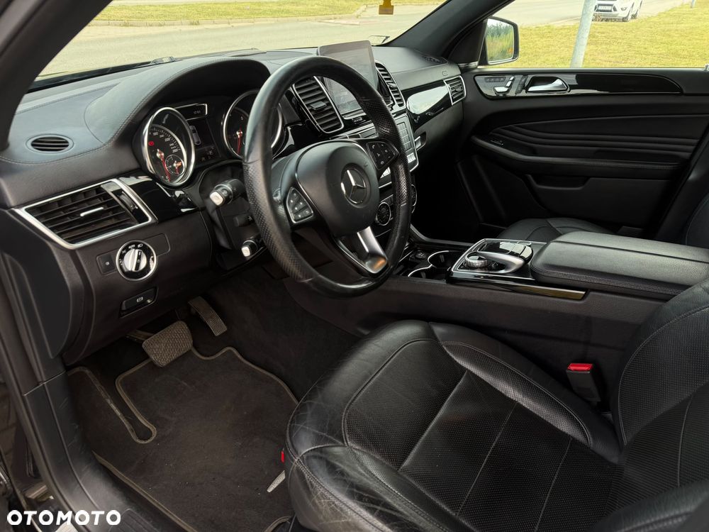 Mercedes-Benz GLE - 15