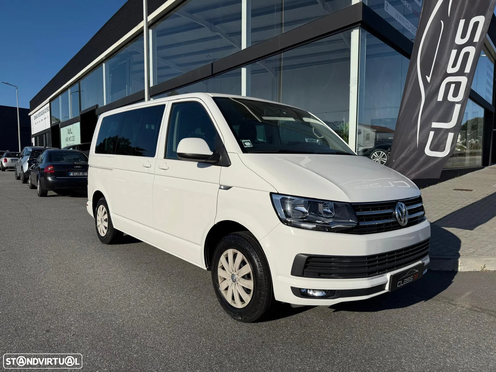 VW Caravelle 2.0 TDi BM Longa Comfortline - 11