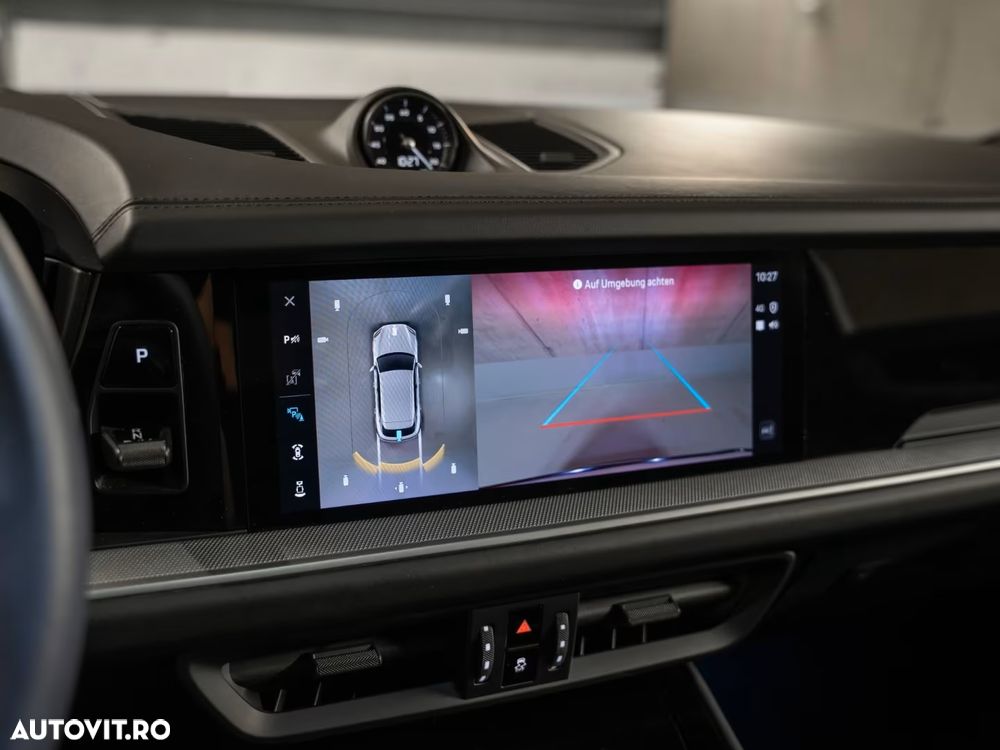 Porsche Cayenne Coupe E-Hybrid - 8