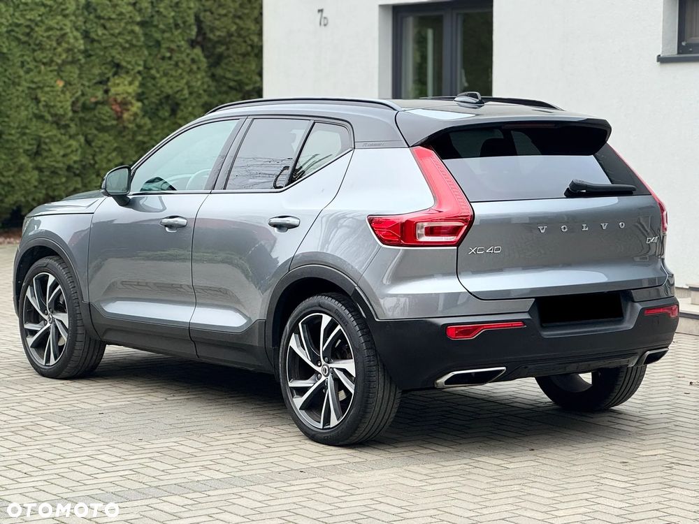 Volvo XC 40 D4 AWD Geartronic R-Design - 8