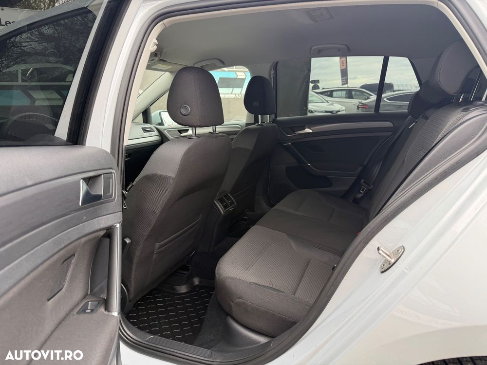 Volkswagen Golf 1.6 TDI SCR Comfortline - 13