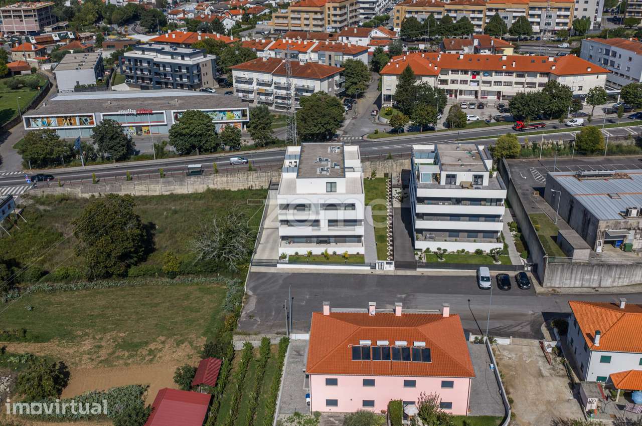 Exclusivo Apartamento T3 Duplex Contemporâneo (2024) - Grande imagem: 5/31