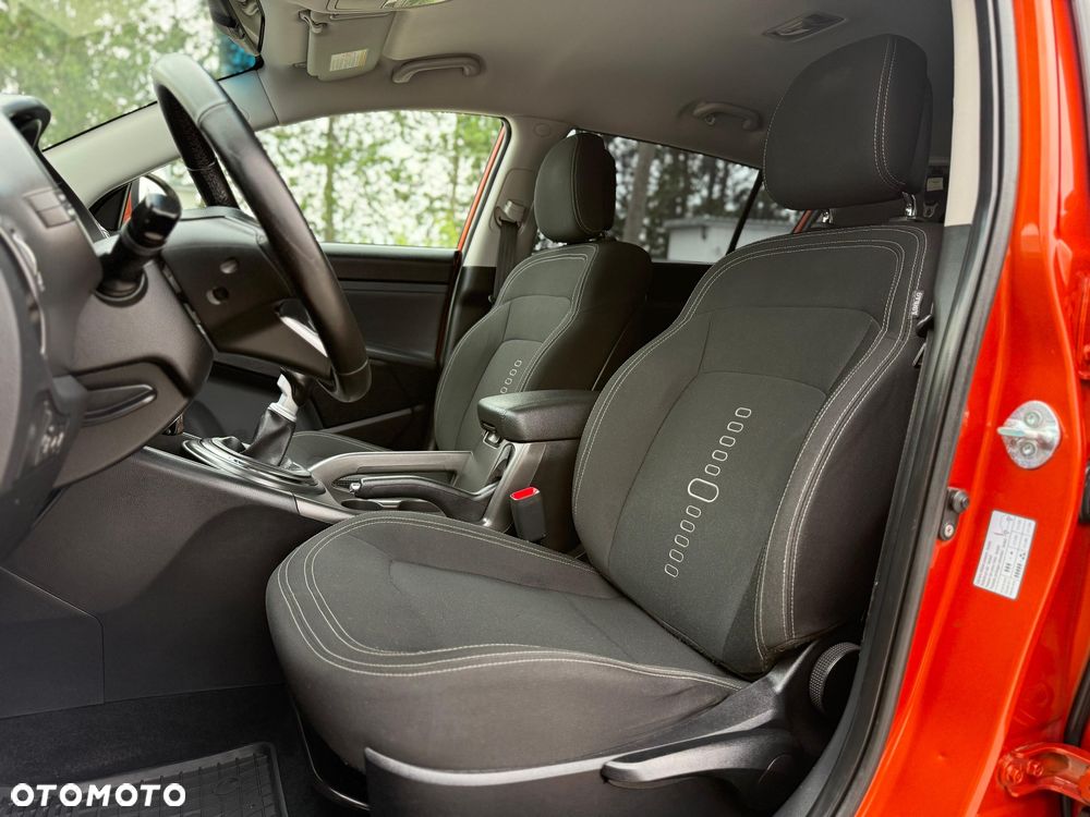 Kia Sportage 2.0 CRDI XL - 10