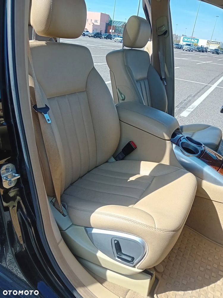 Mercedes-Benz Klasa R 320 CDI L 4-Matic - 26