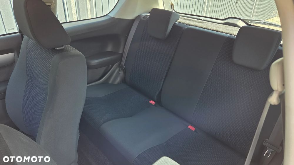 Suzuki Swift 1.3 Sakura - 4