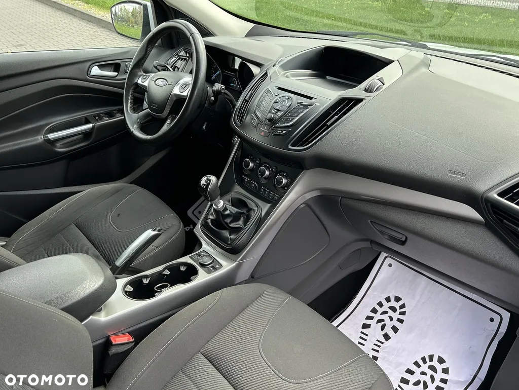 Ford Kuga - 20