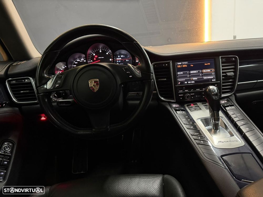 Porsche Panamera Platinum Edition - 43