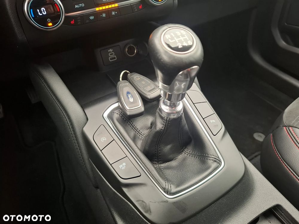 Ford Kuga - 22