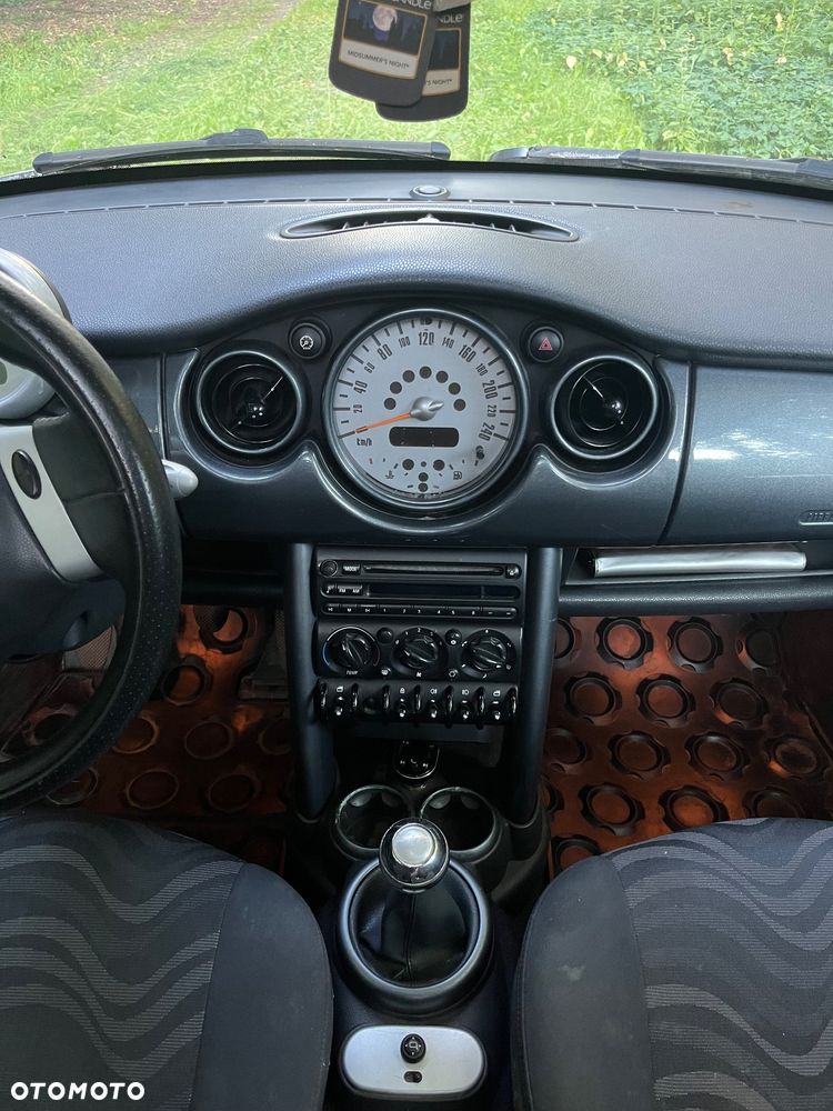 MINI ONE Standard - 13