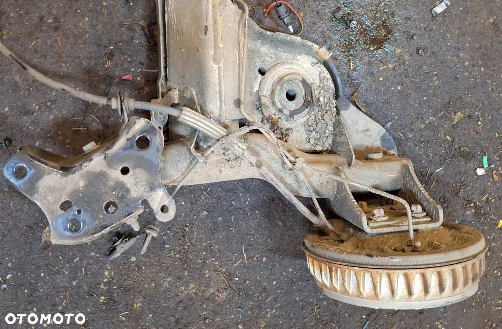 Os belka tylna renault zoe - 2