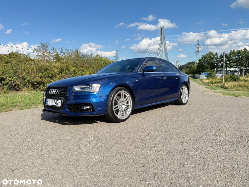 Audi A4 Limousine 2.0 TFSI quattro S tronic S line Sportpaket - 2
