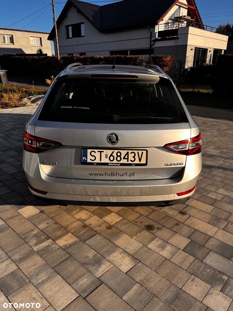 Skoda Superb 2.0 TDI Ambition - 3