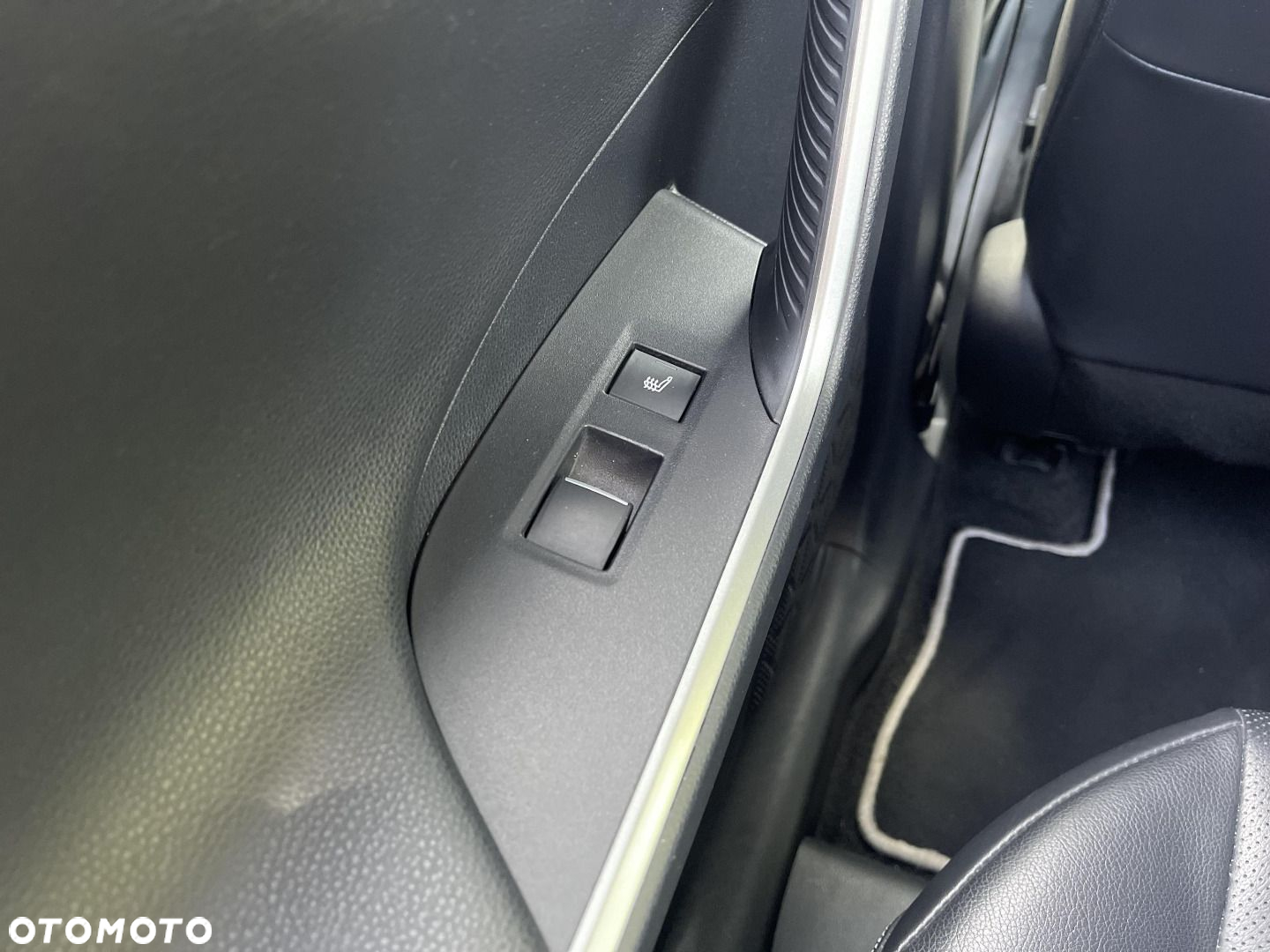 Toyota RAV4 - 19