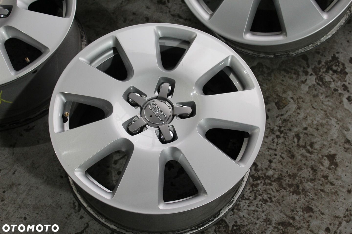 ORYG AUDI Q7 4L0 18cali 5x130 ET53 7,5J - 7