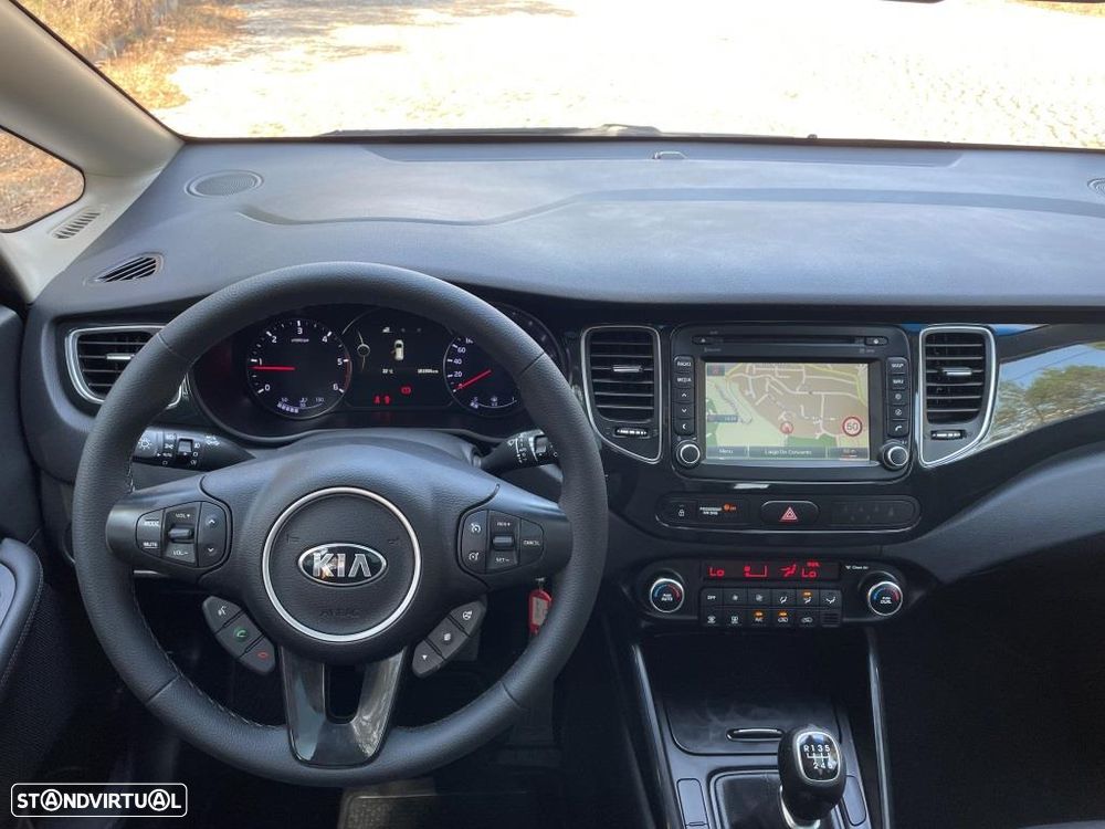 Kia Carens 1.7 CRDi ISG TX - 22