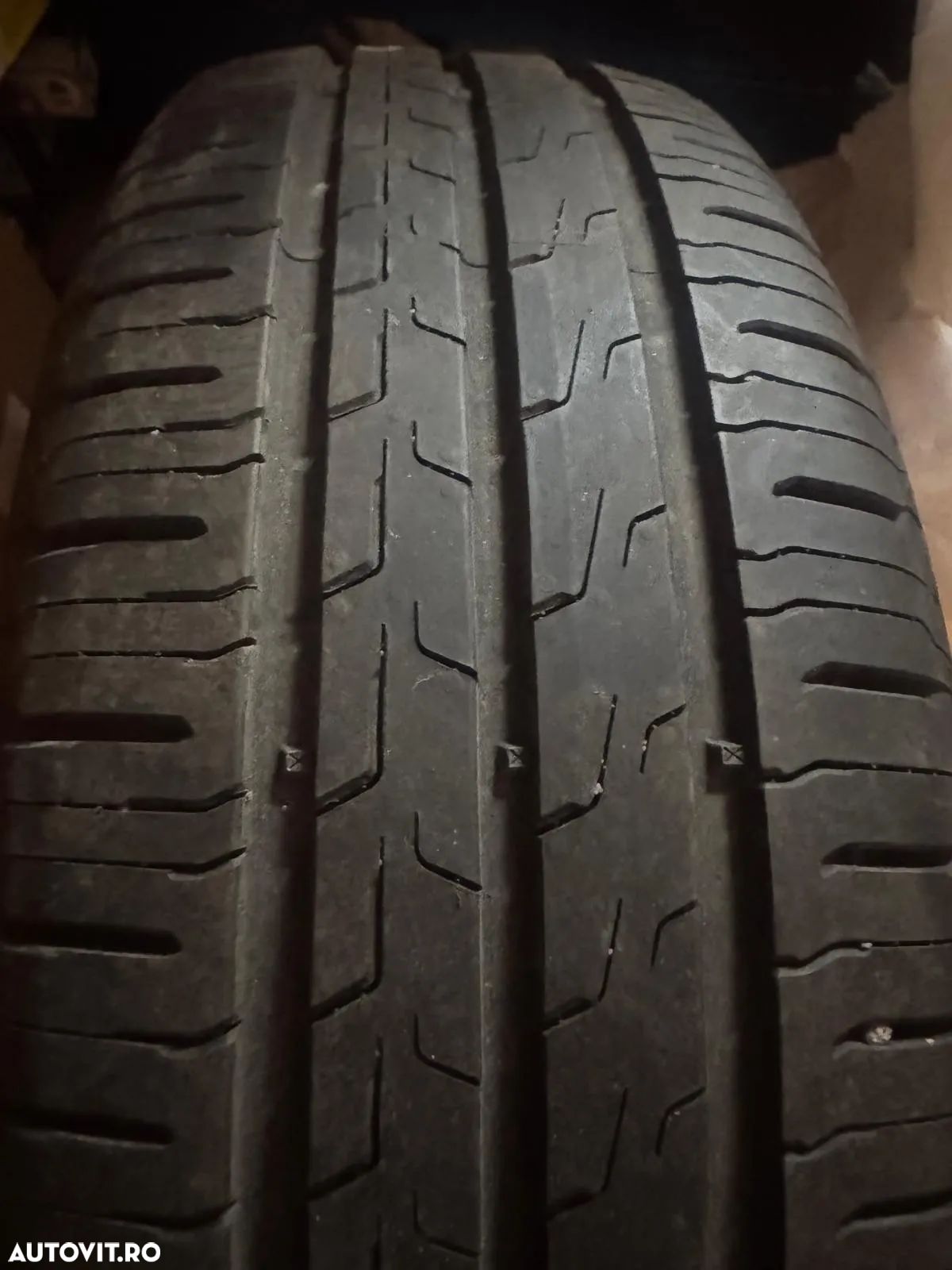Vand 4 cauciucuri Continental folosite un sezon 185/65 R 15 88H - 1