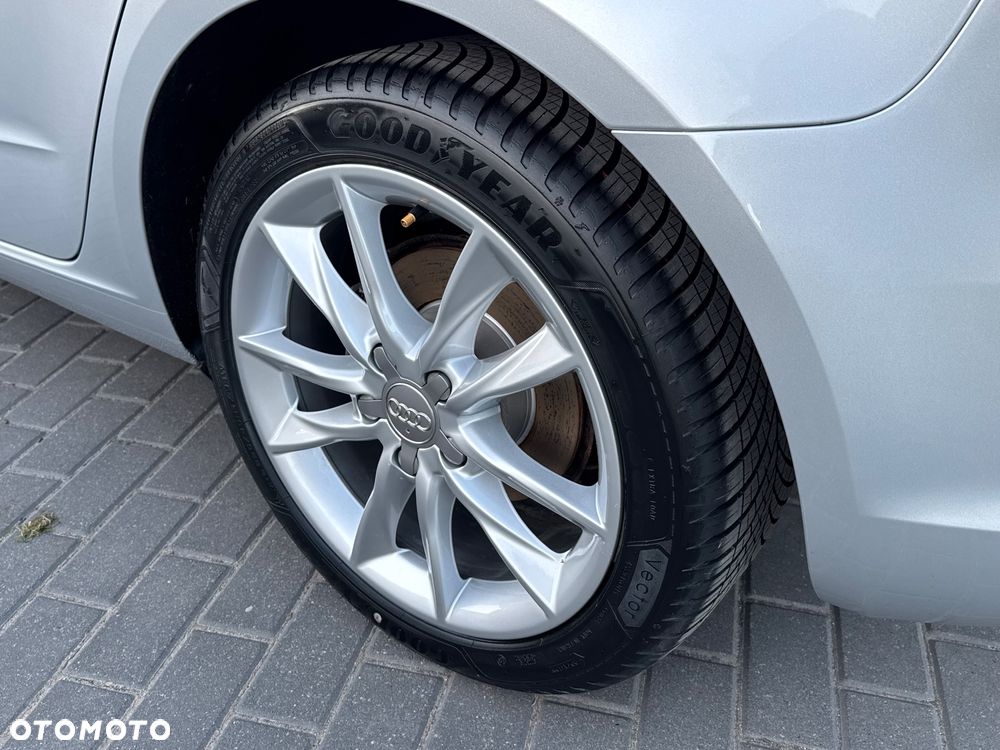 Audi A3 Sportback 1.8 TFSI S tronic Ambiente - 21