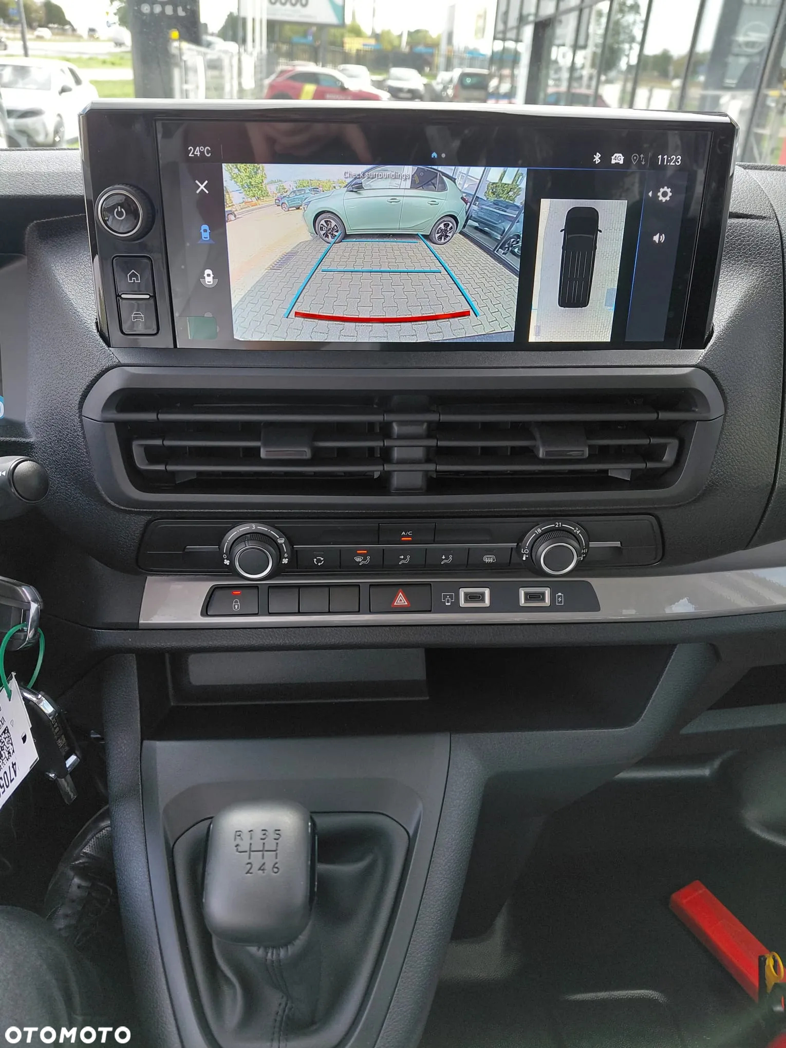 Opel VIVARO - 13
