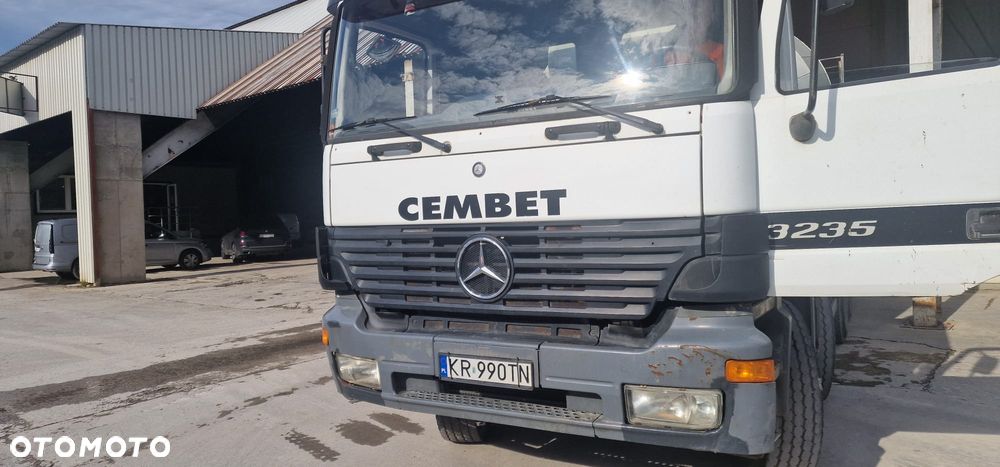 Mercedes-Benz ACTROS - 4