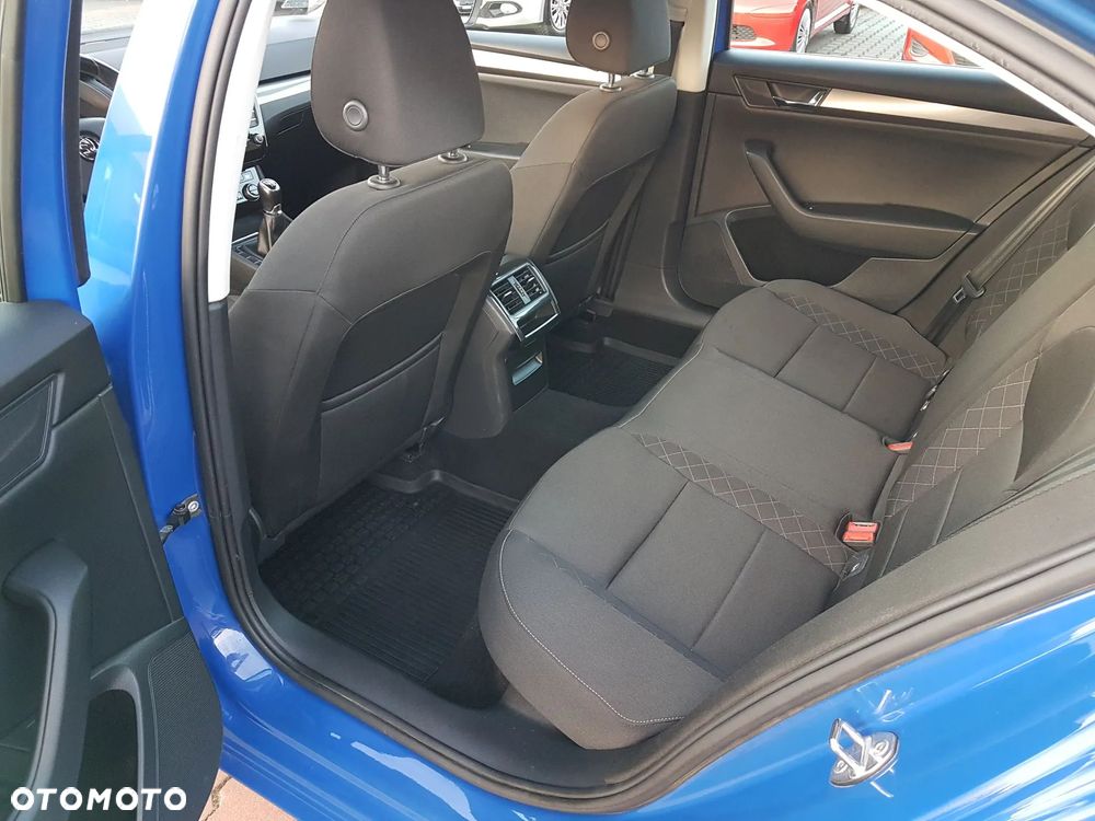 Skoda Superb 1.6 TDI Active - 20