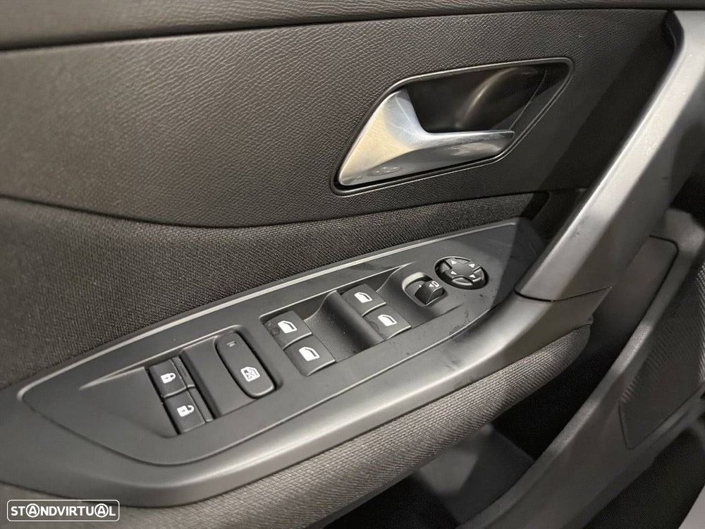 Peugeot 308 1.5 BlueHDi Style EAT8 - 21