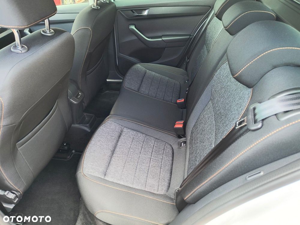 Skoda Fabia 1.0 TSI Ambition - 12