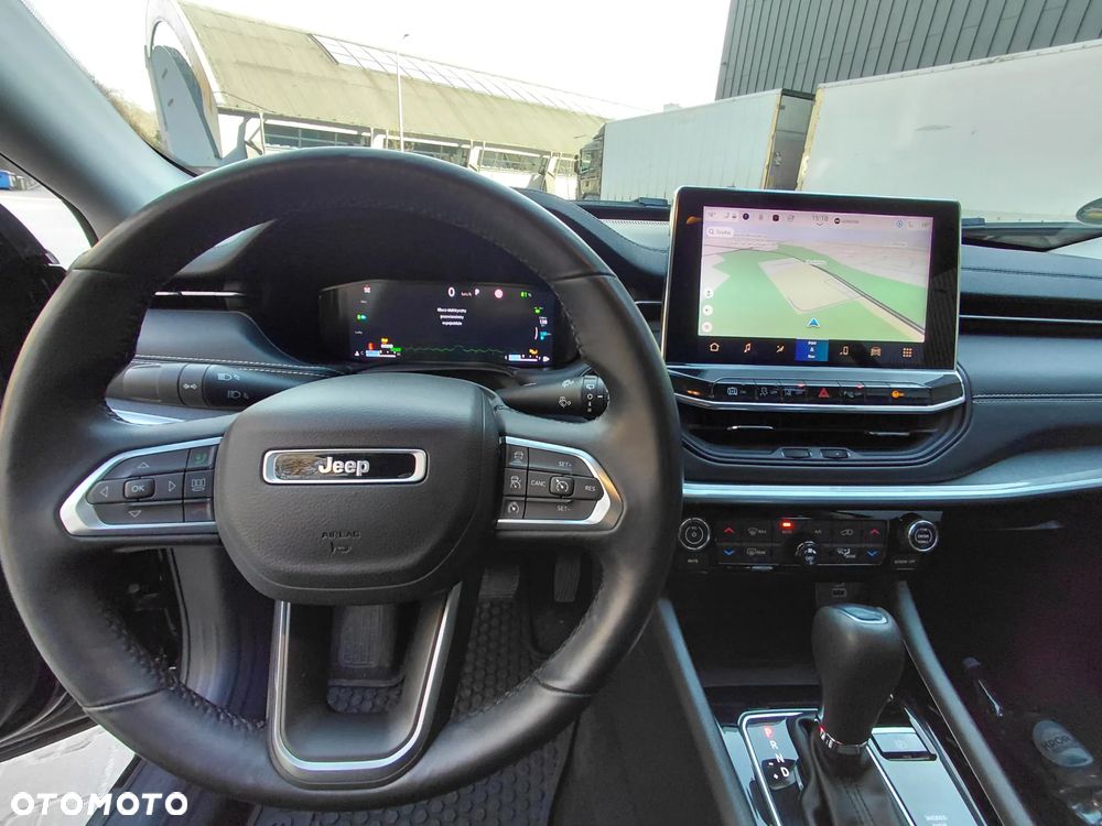 Jeep Compass - 25
