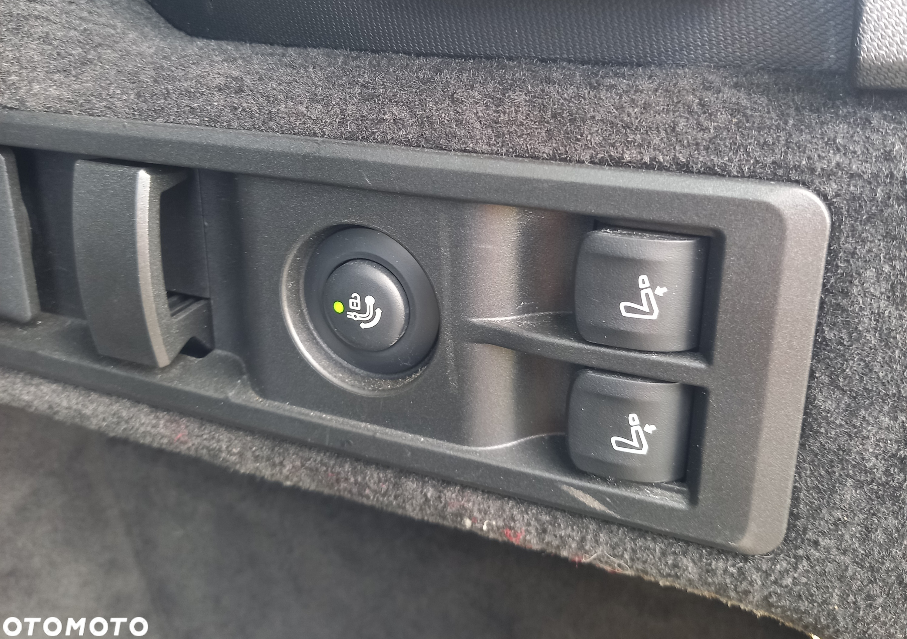 BMW Seria 3 330e Touring xDrive M Sport - 34