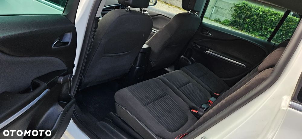Opel Zafira - 8