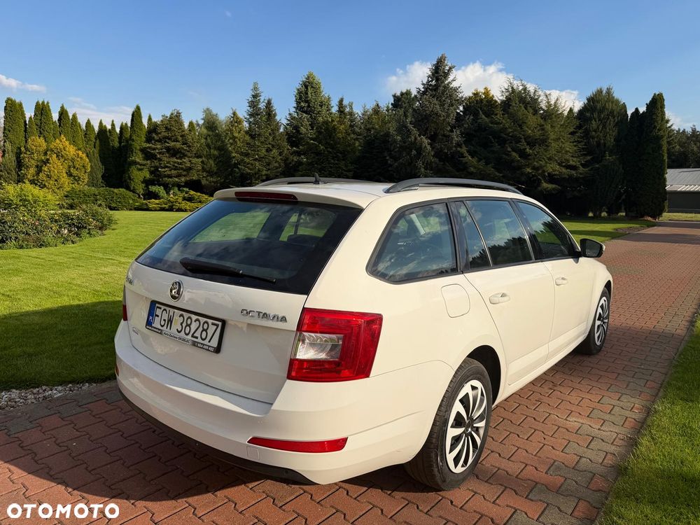 Skoda Octavia 1.6 TDI Ambition - 15