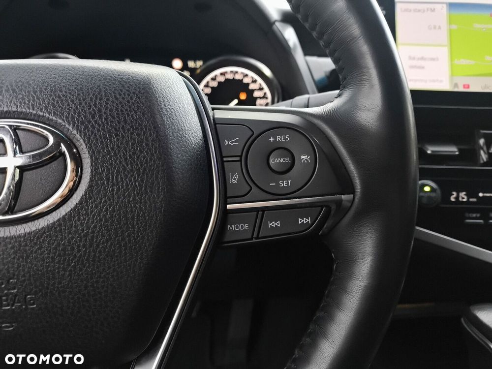 Toyota Camry 2.5 Hybrid Executive CVT - 18