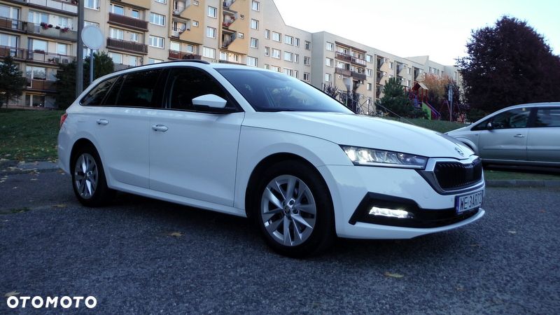 Skoda Octavia 2023 photo 4