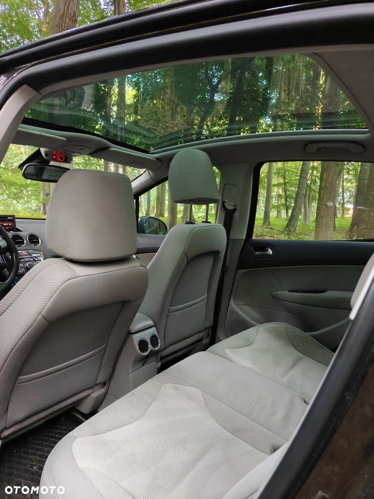 Peugeot 308 - 8