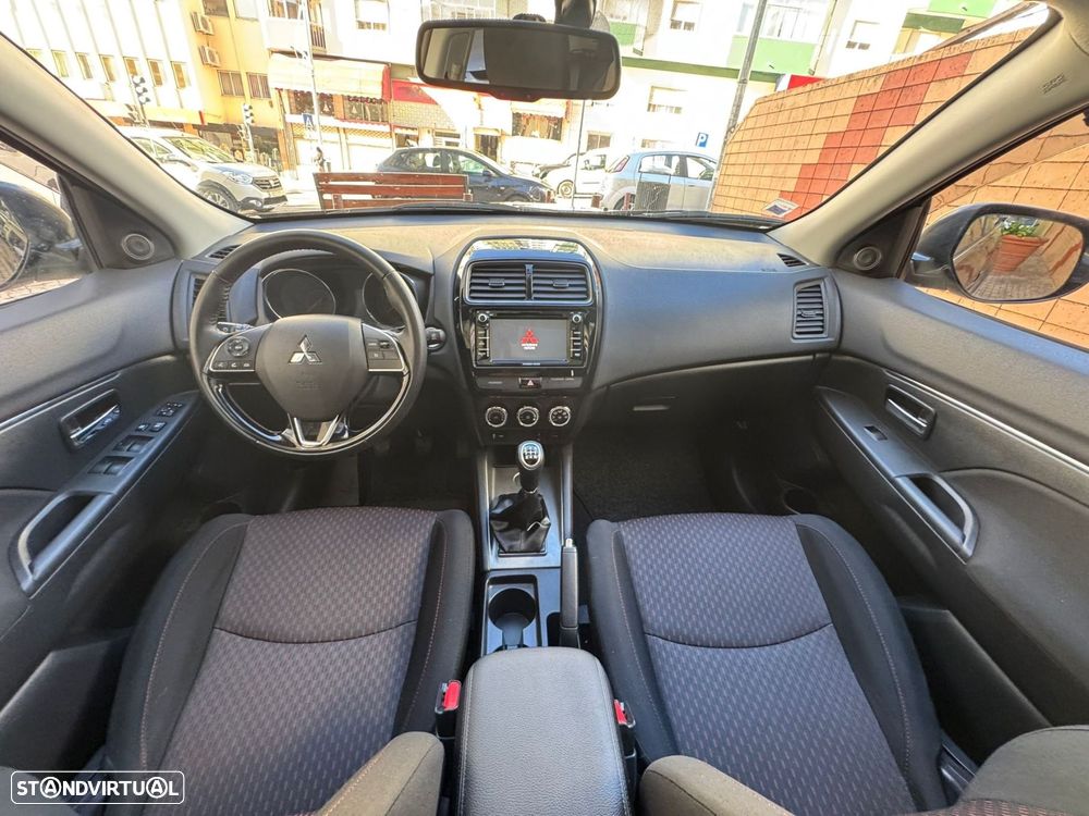 Mitsubishi ASX 1.6 MIVEC Intense Connect Edition - 9