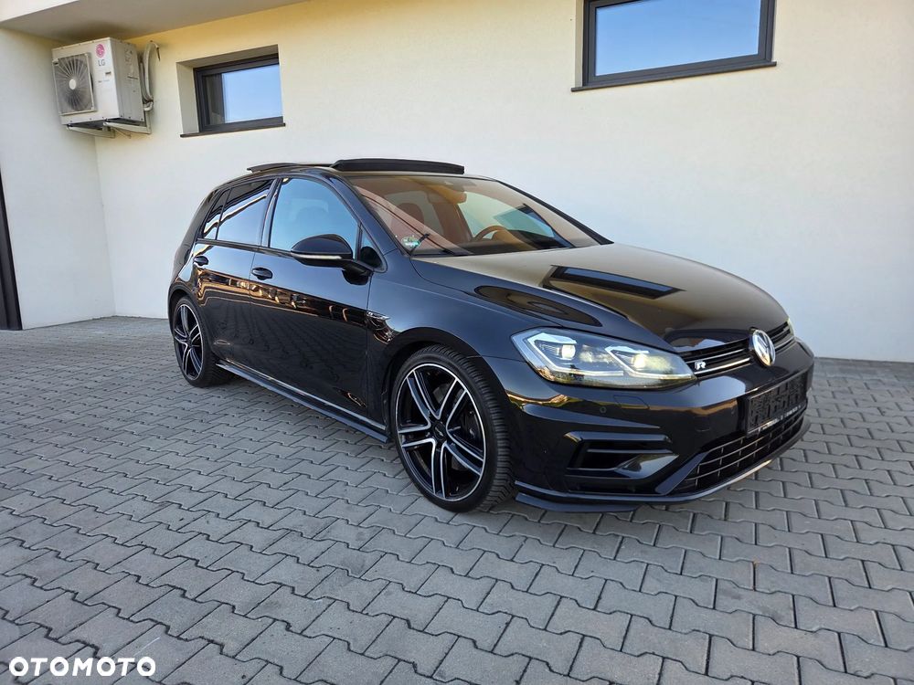 Volkswagen Golf - 5