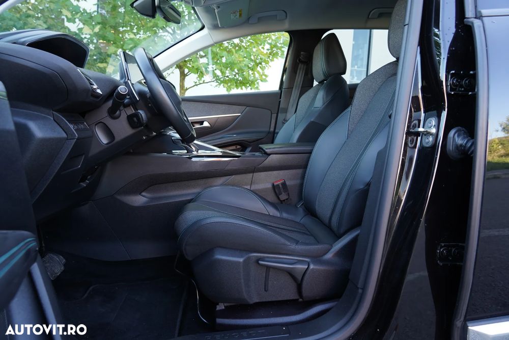 Peugeot 3008 Plug-In Hybrid 225 e-EAT8 Allure Pack - 14