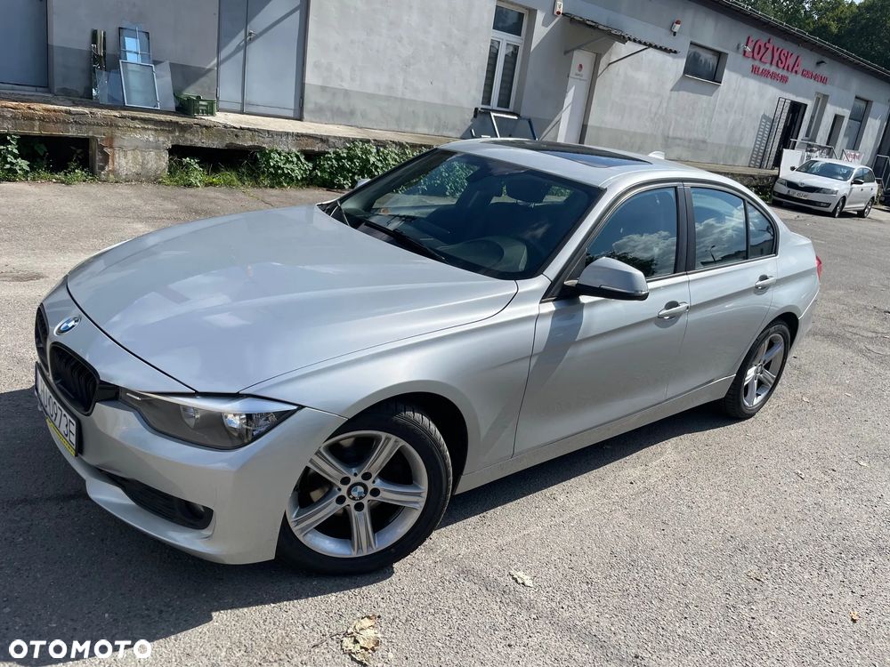BMW Seria 3 328i xDrive - 2