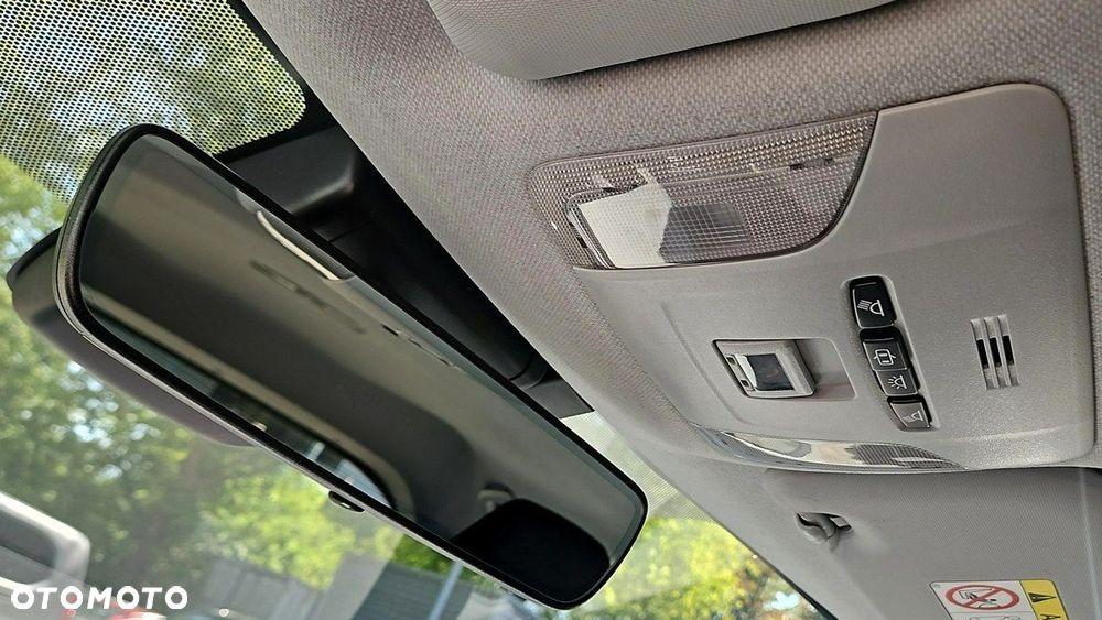 Toyota Corolla 1.8 Hybrid Comfort - 11