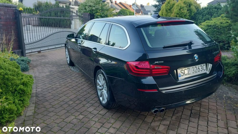 BMW Seria 5 520d xDrive Touring Modern Line - 12