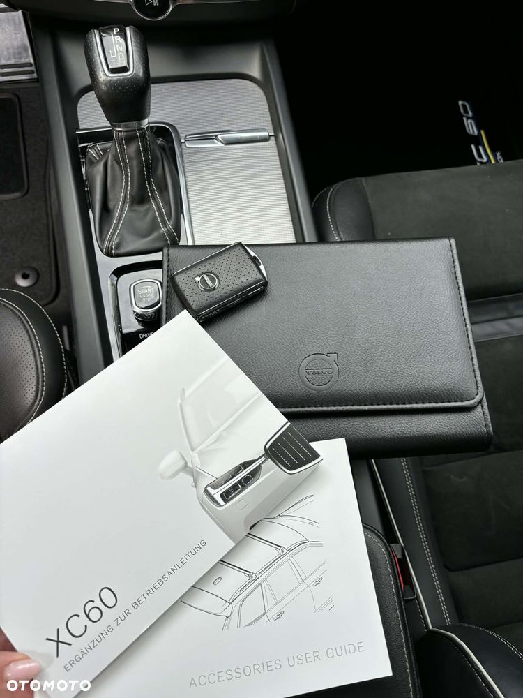 Volvo XC 60 T5 GPF R-Design - 33