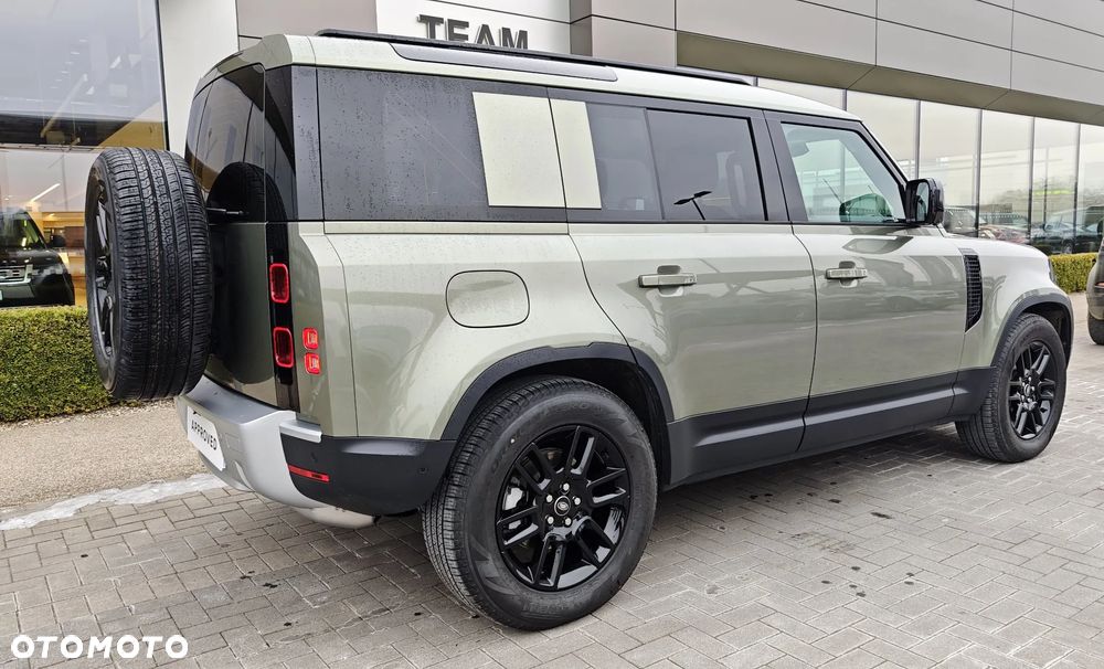 Land Rover Defender - 14