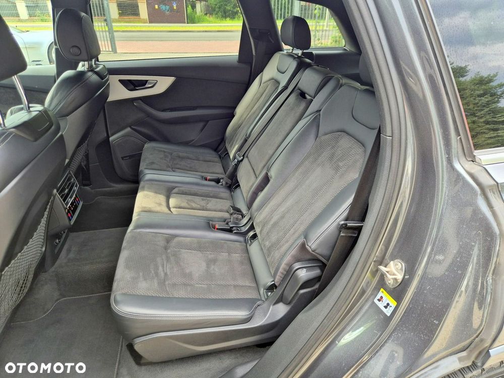 Audi SQ7 4.0 TDI Quattro Tiptronic - 29