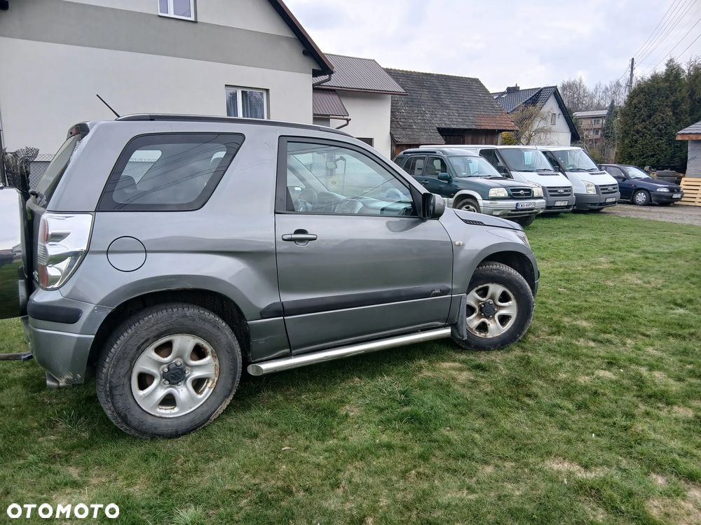 Suzuki Grand Vitara 1.6 - 4