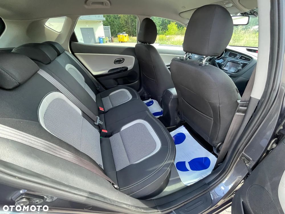 Kia Ceed 1.6 CRDi 128 ISG Spirit - 13