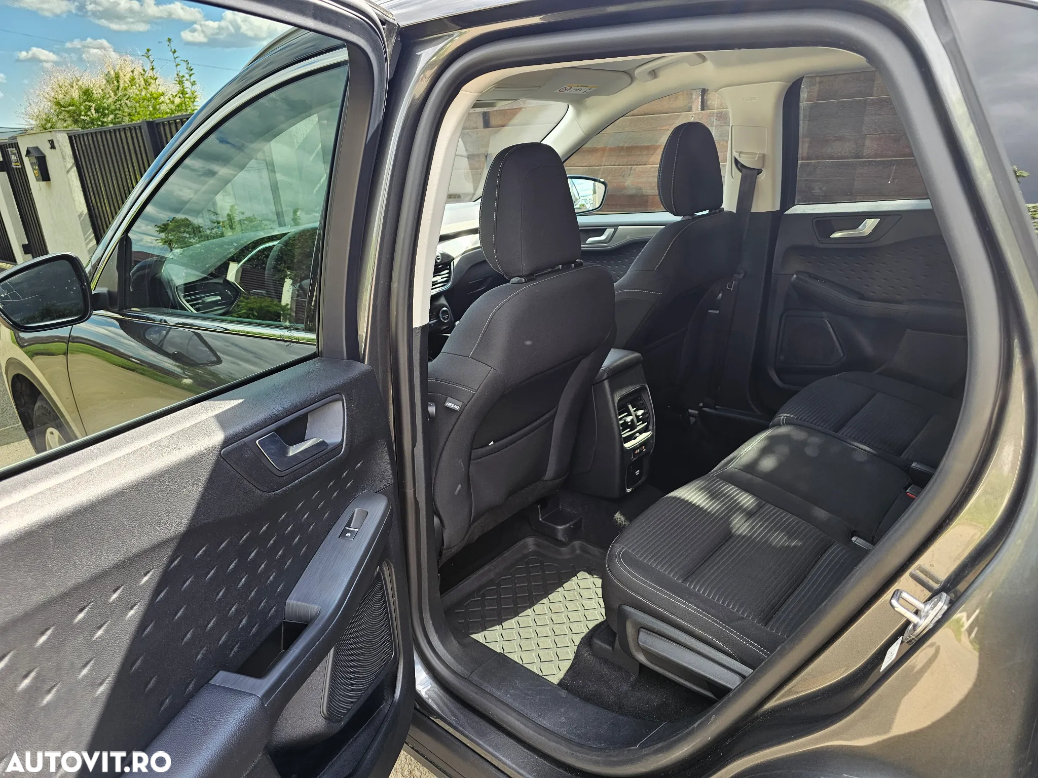 Ford Kuga 1.5 EcoBoost FWD Titanium - 14